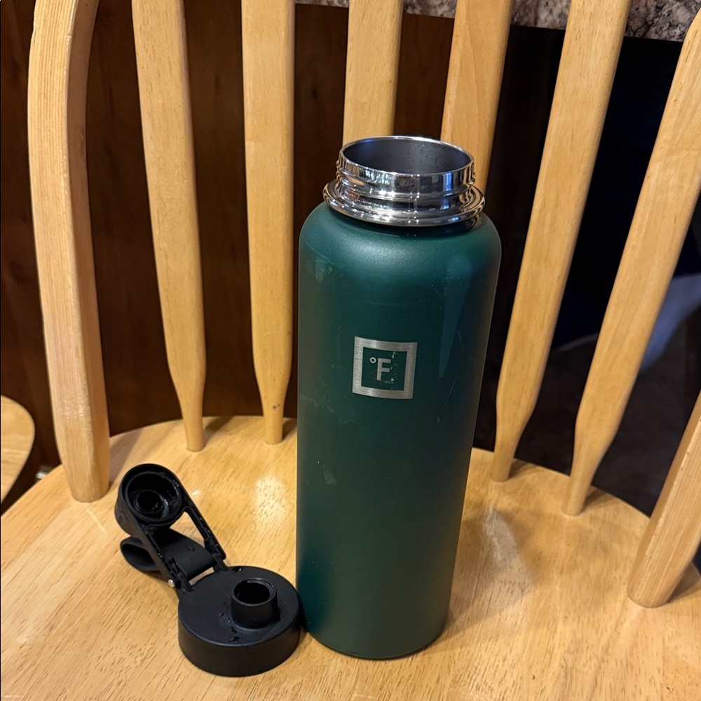 Green Insulated Water Bottle